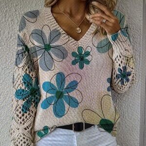 Women’s Size M Floral Print Long Sleeve Loose Fit Hollowed out Sweater.